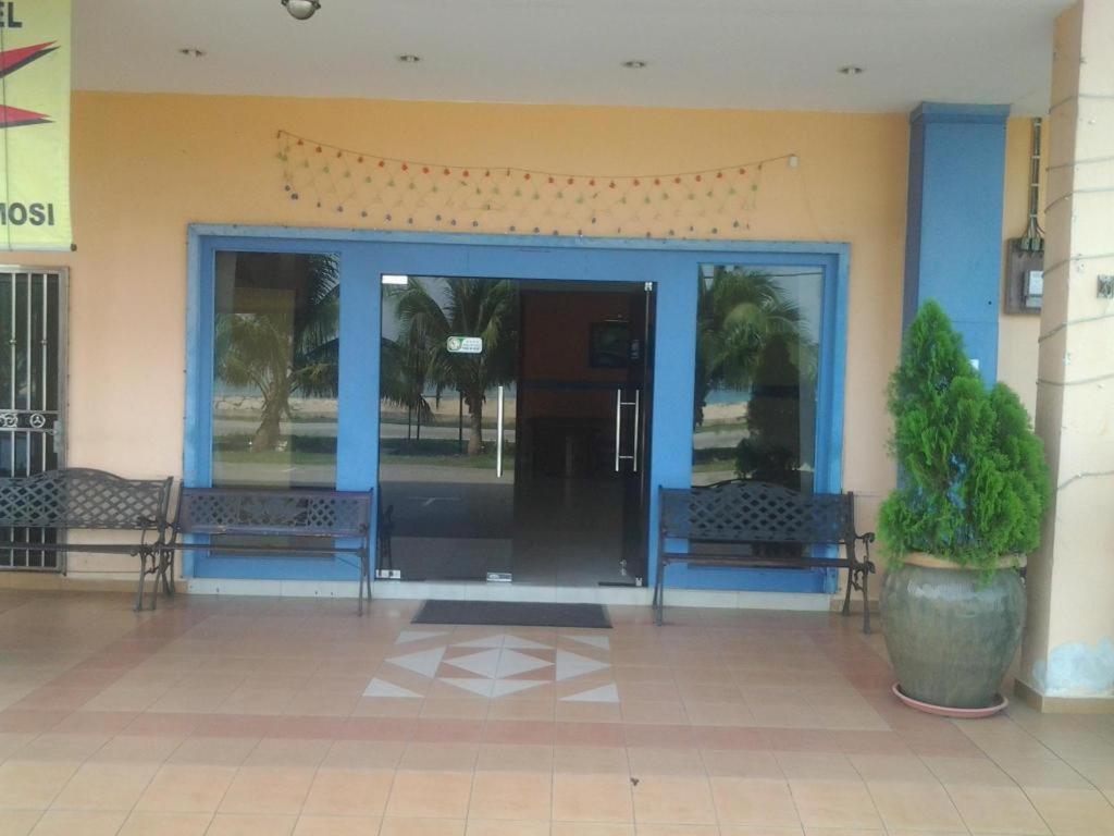 Sea Front Hotel Port Dickson Esterno foto