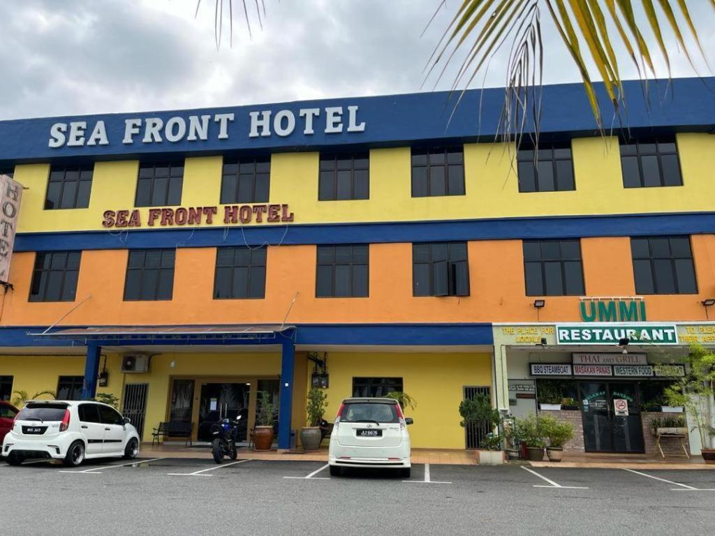Sea Front Hotel Port Dickson Esterno foto