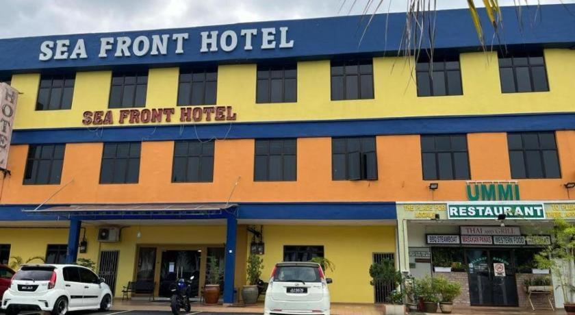 Sea Front Hotel Port Dickson Esterno foto