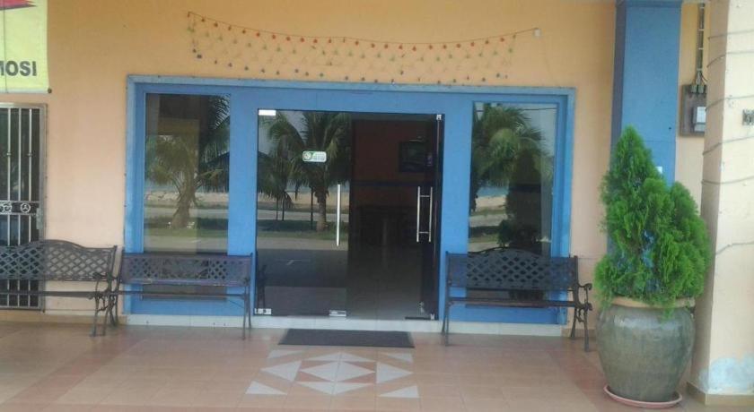 Sea Front Hotel Port Dickson Esterno foto