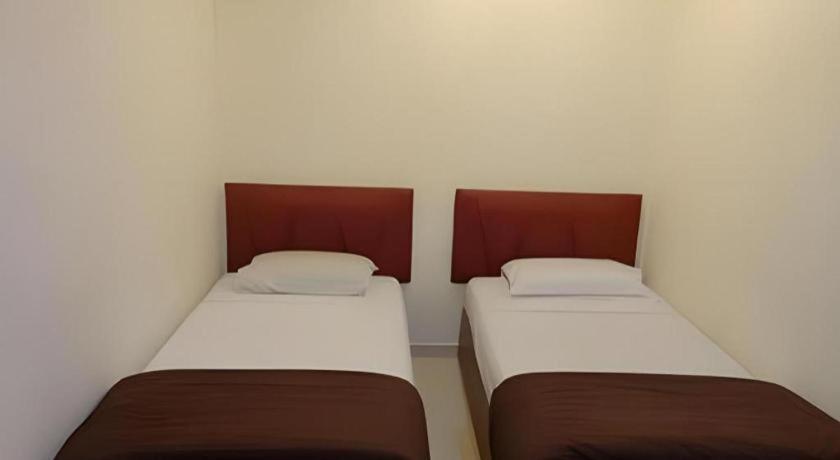 Sea Front Hotel Port Dickson Esterno foto